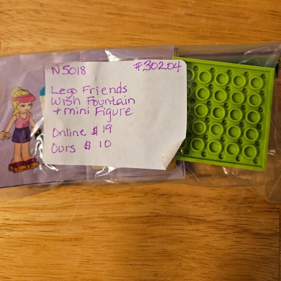 Lego Friends #30204 Wish Fountain and Mini Figure.  -- ITEM #1890 - Picture 2 of 2